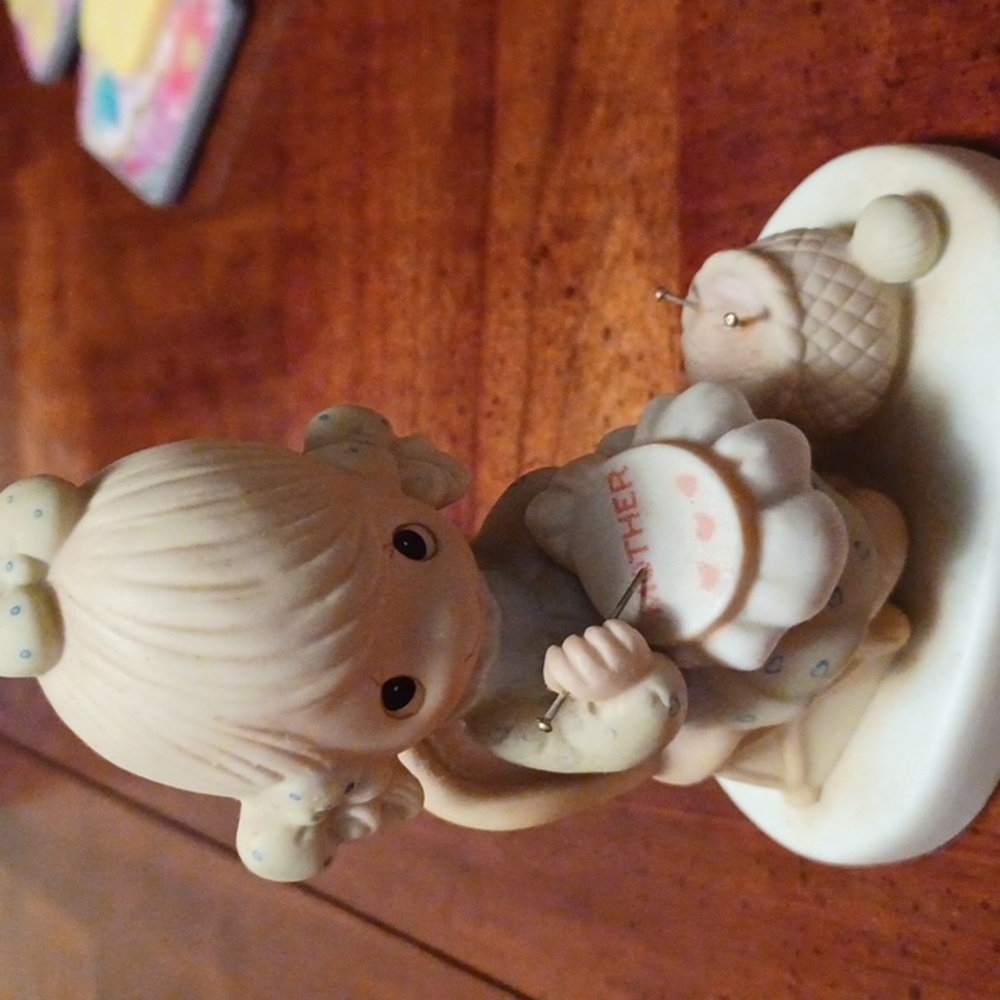 Jonathan & David "Mother Sew Dear" ceramic 1979